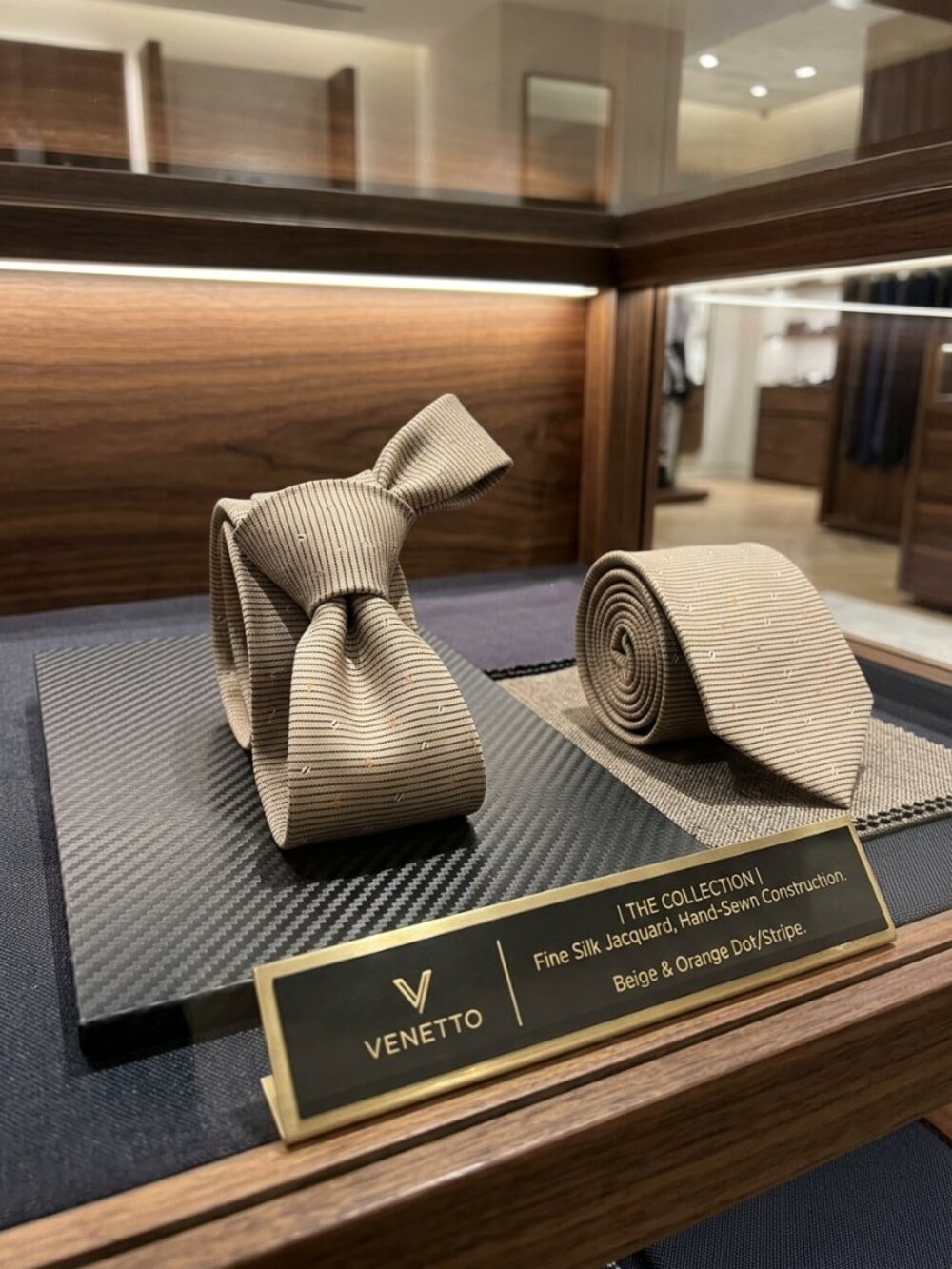 A tan or light brown Venetto